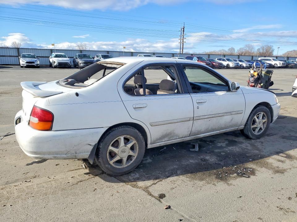 1999 Nissan Altima xe