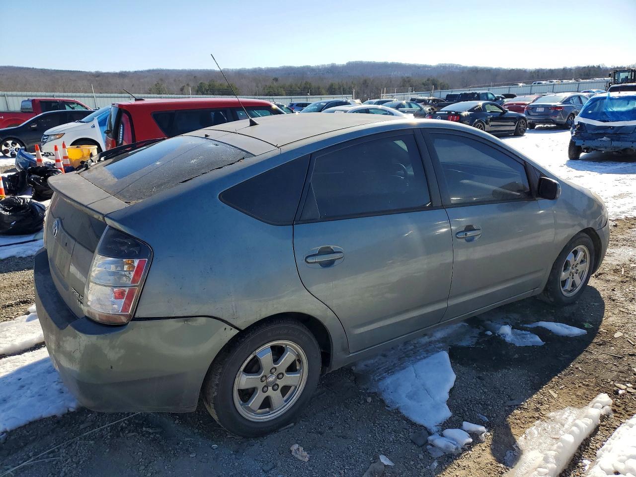 2005 Toyota Prius Base