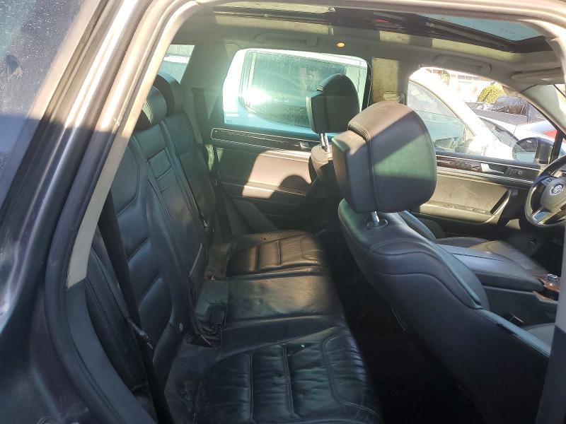 2011 Volkswagen Touareg V6
