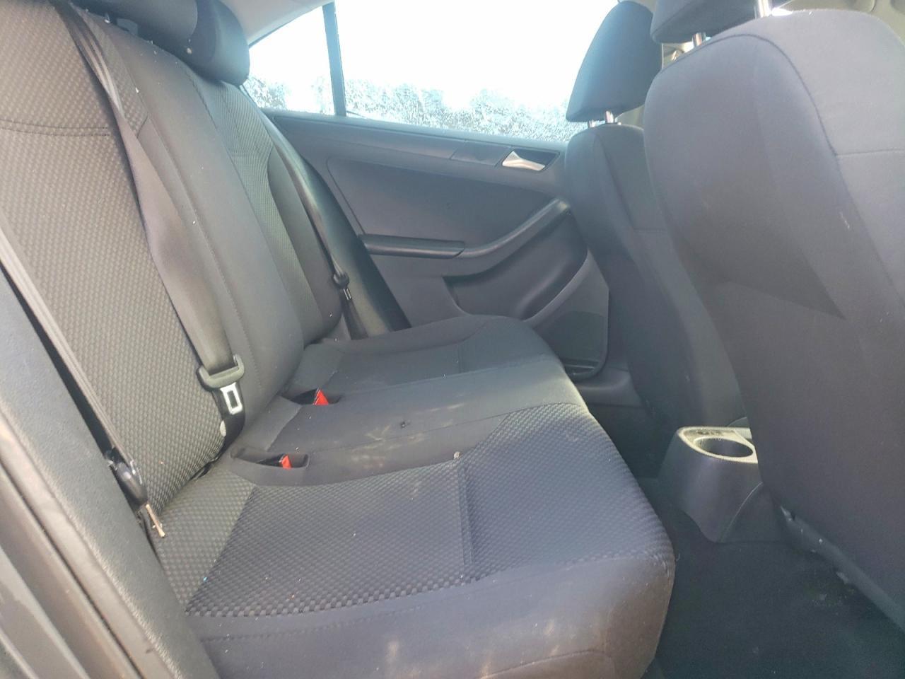 2013 Volkswagen Jetta Base