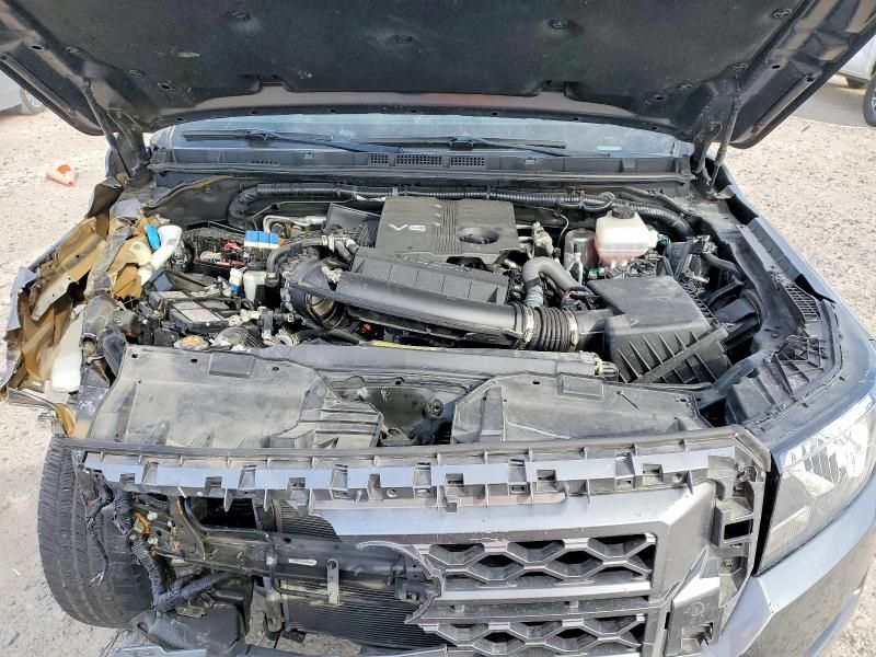 2023 Nissan Frontier sv