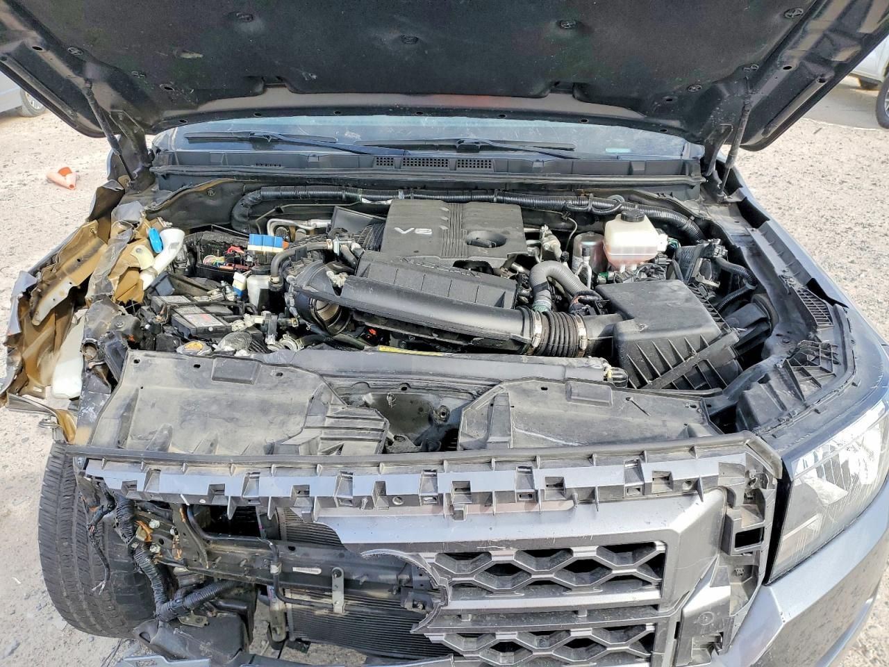 2023 Nissan Frontier sv