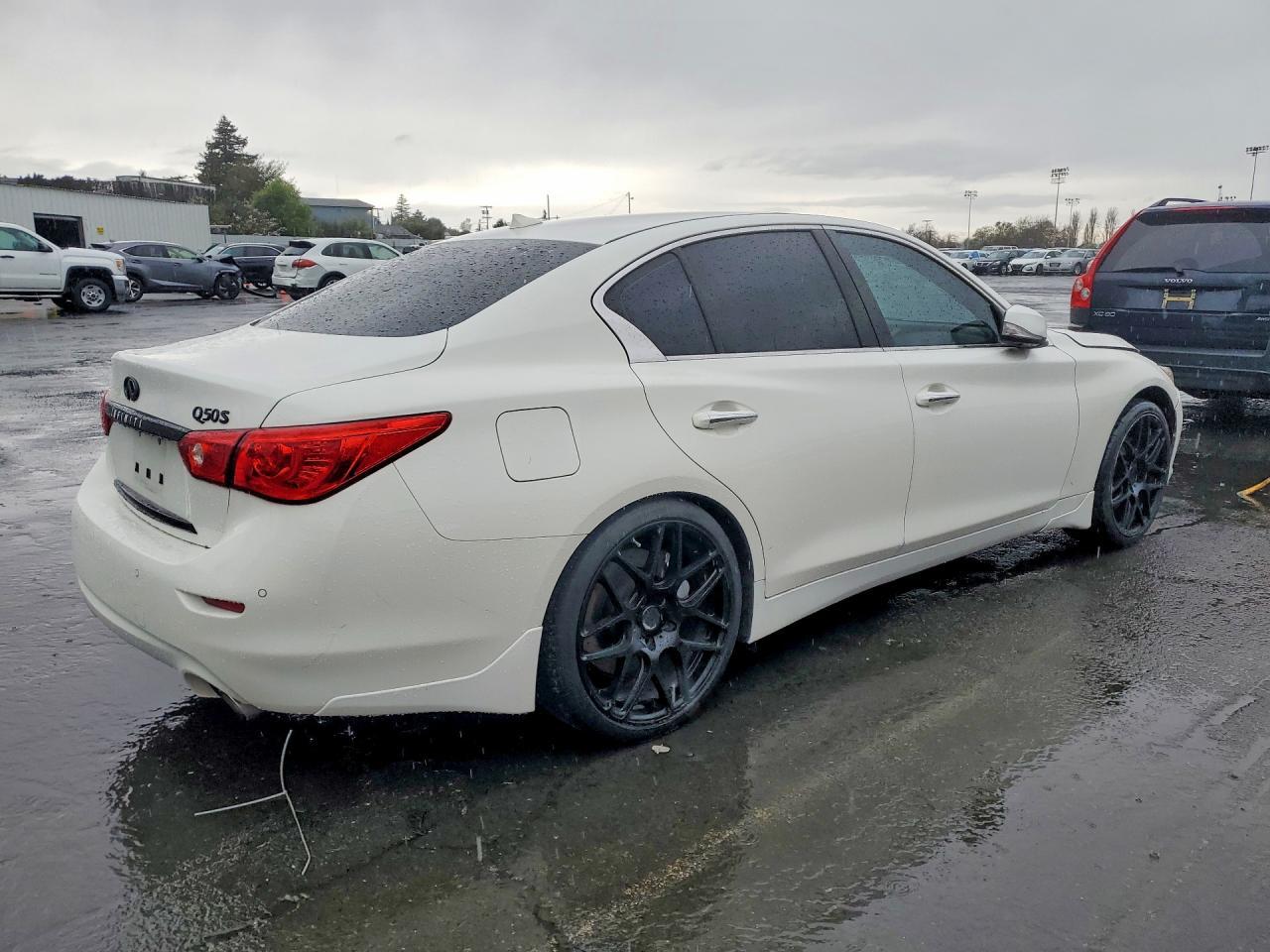 2017 Infiniti Q50 Base