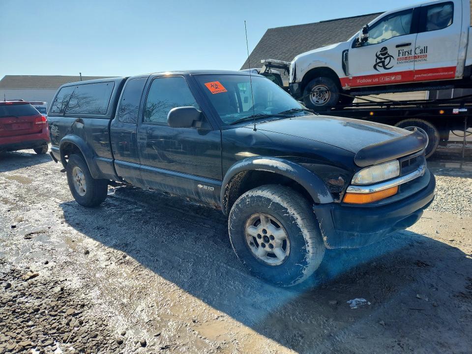 2000 Chevrolet S Truck S10