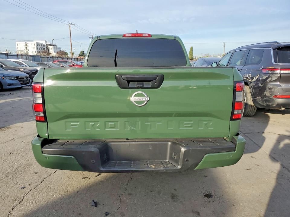 2025 Nissan Frontier s
