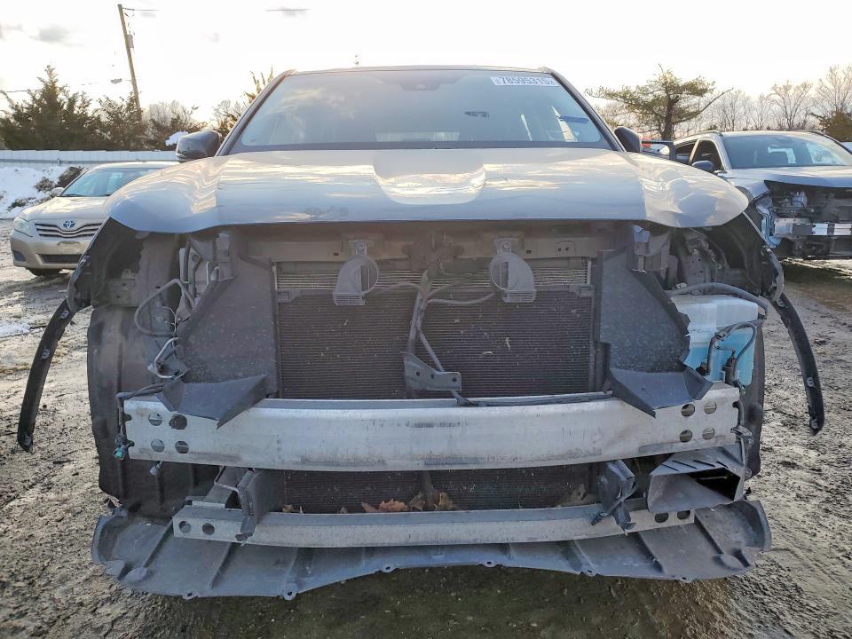 2020 Toyota Highlander le