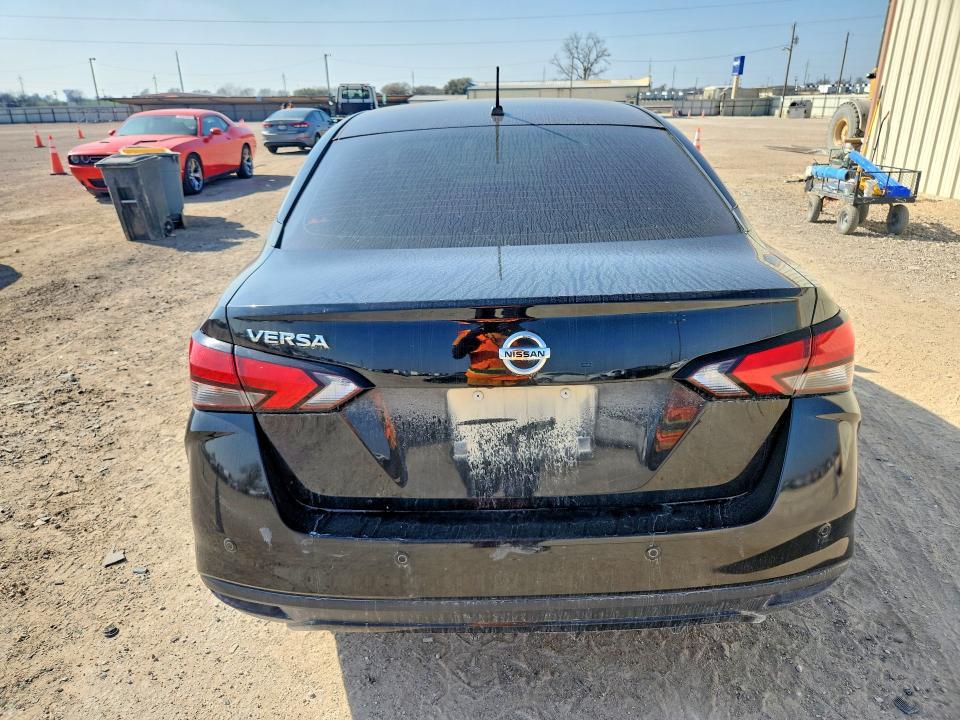 2021 Nissan Versa s