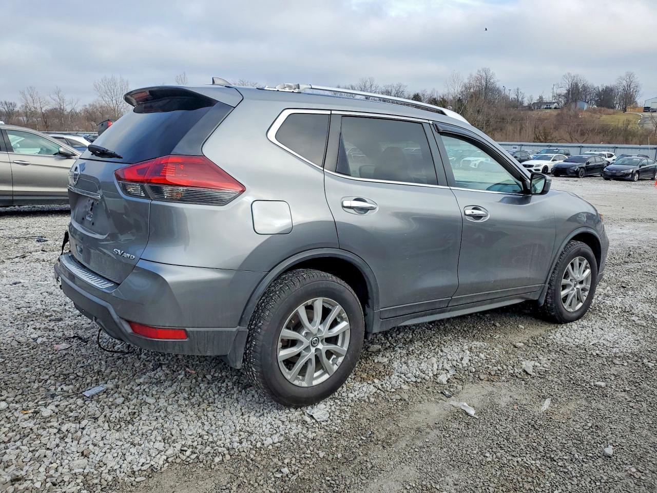 2018 Nissan Rogue s