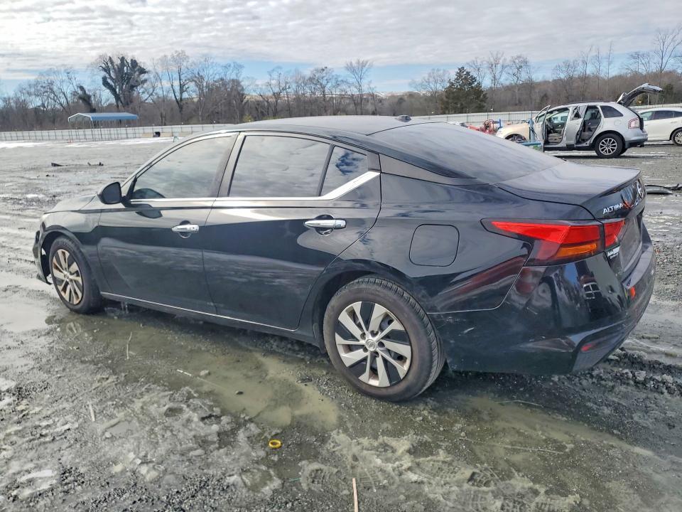 2020 Nissan Altima s