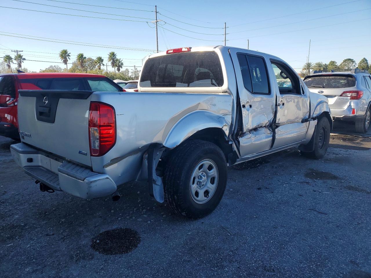 2018 Nissan Frontier s