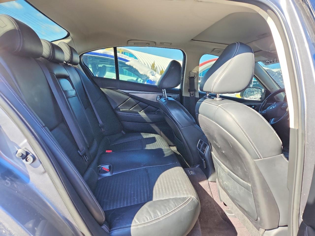 2014 Infinity Q50 Base