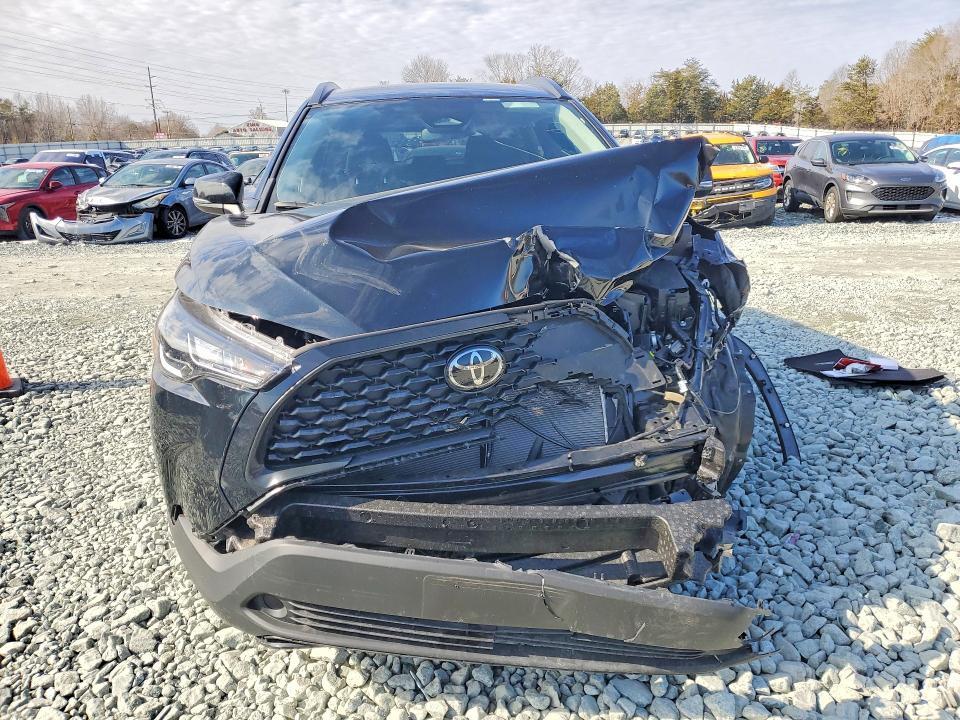 2025 Toyota Corolla Cross le