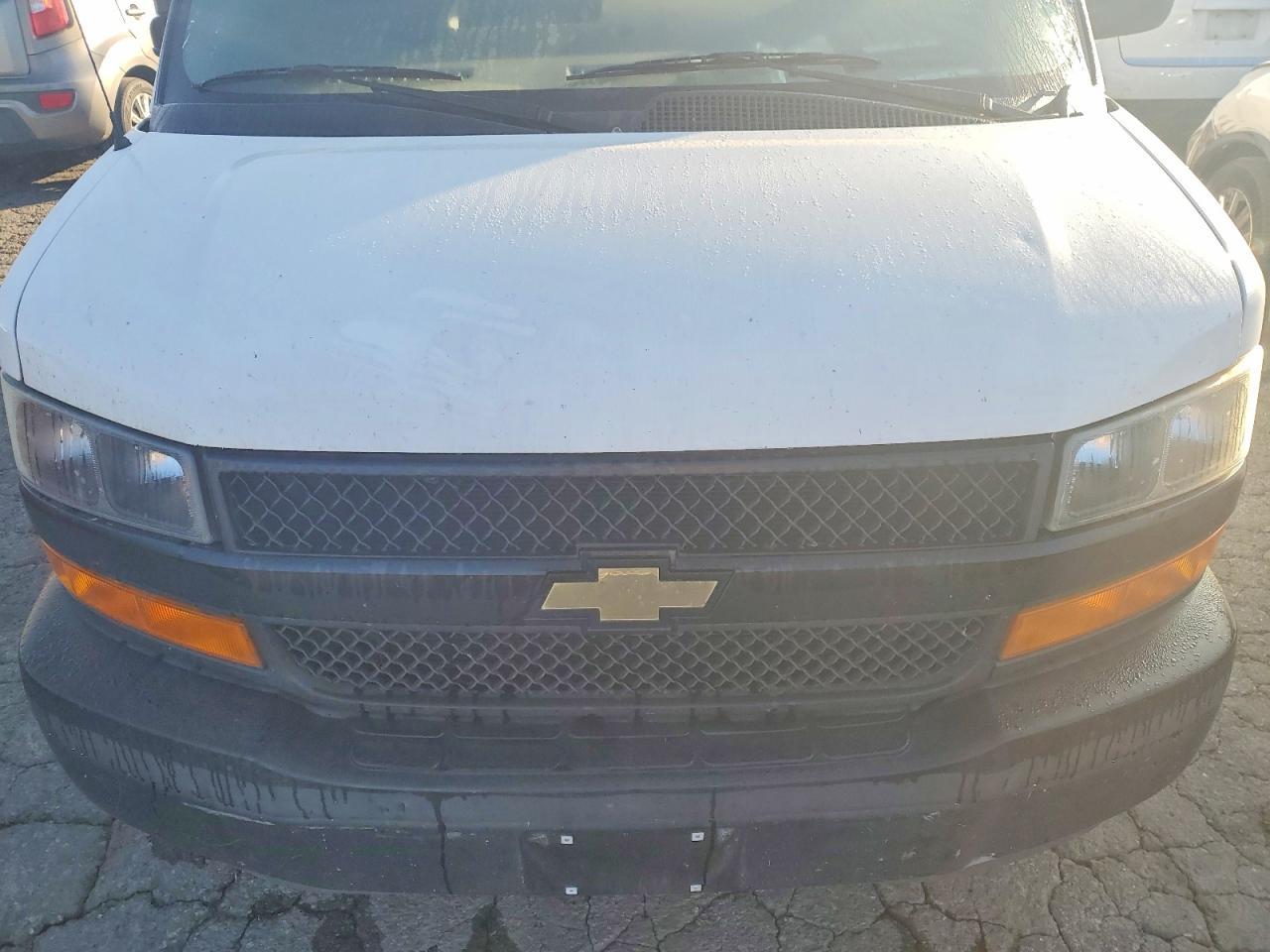 2018 Chevrolet Express G2500 Utility / Service Van