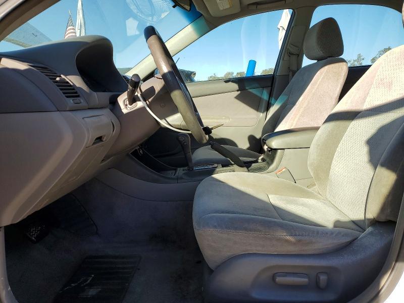 2002 Toyota Camry le