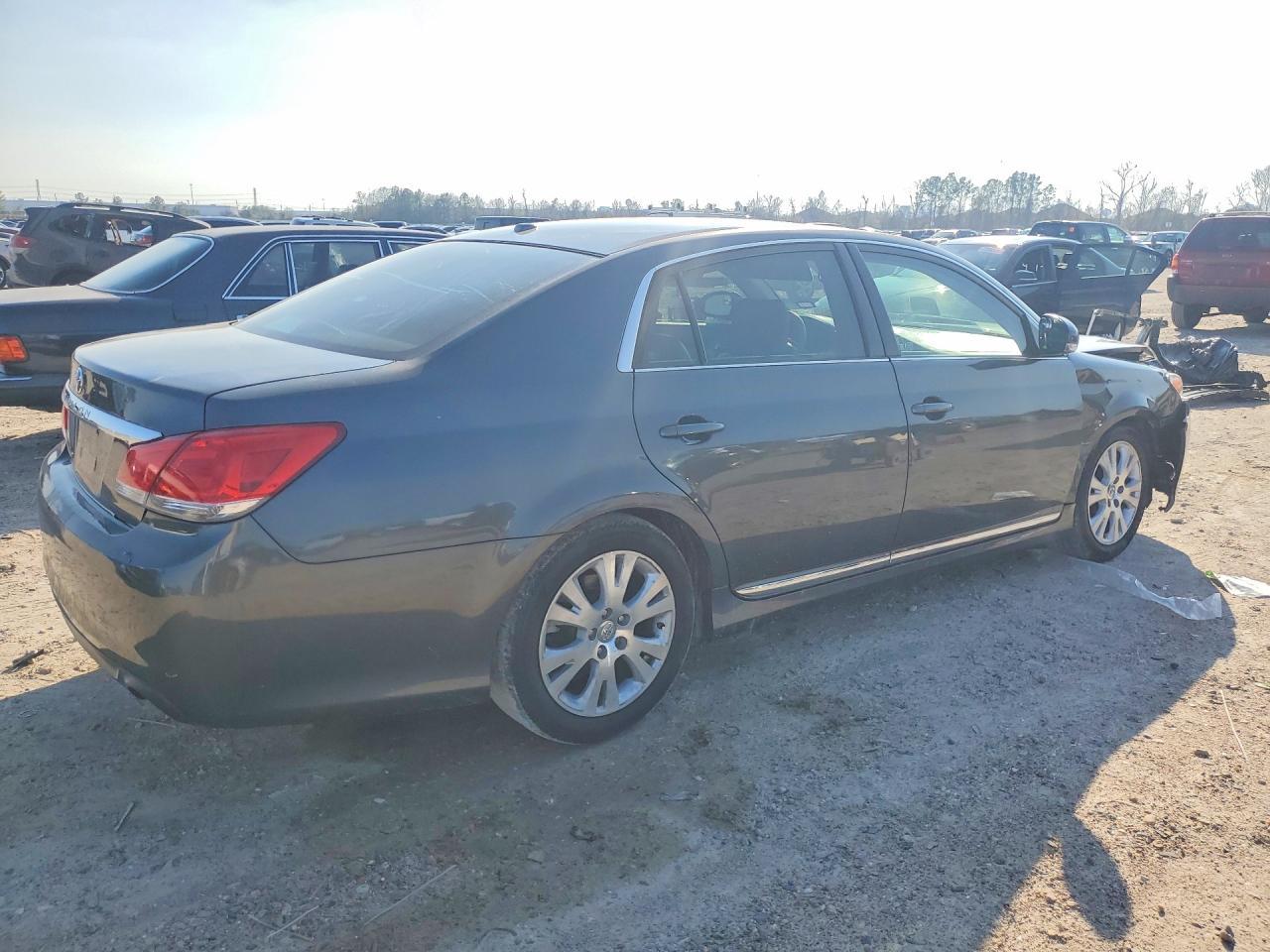 2012 Toyota Avalon Base