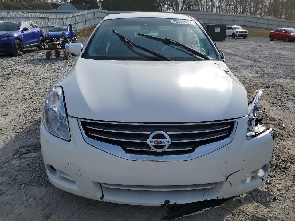 2011 Nissan Altima Base