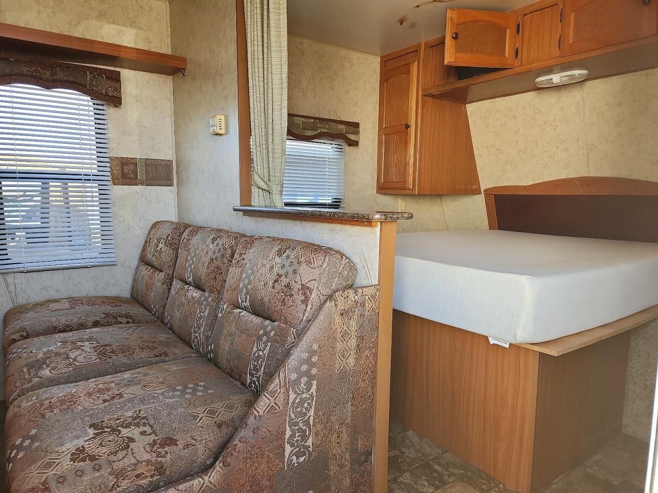 2011 Four Winds Travel Trailer