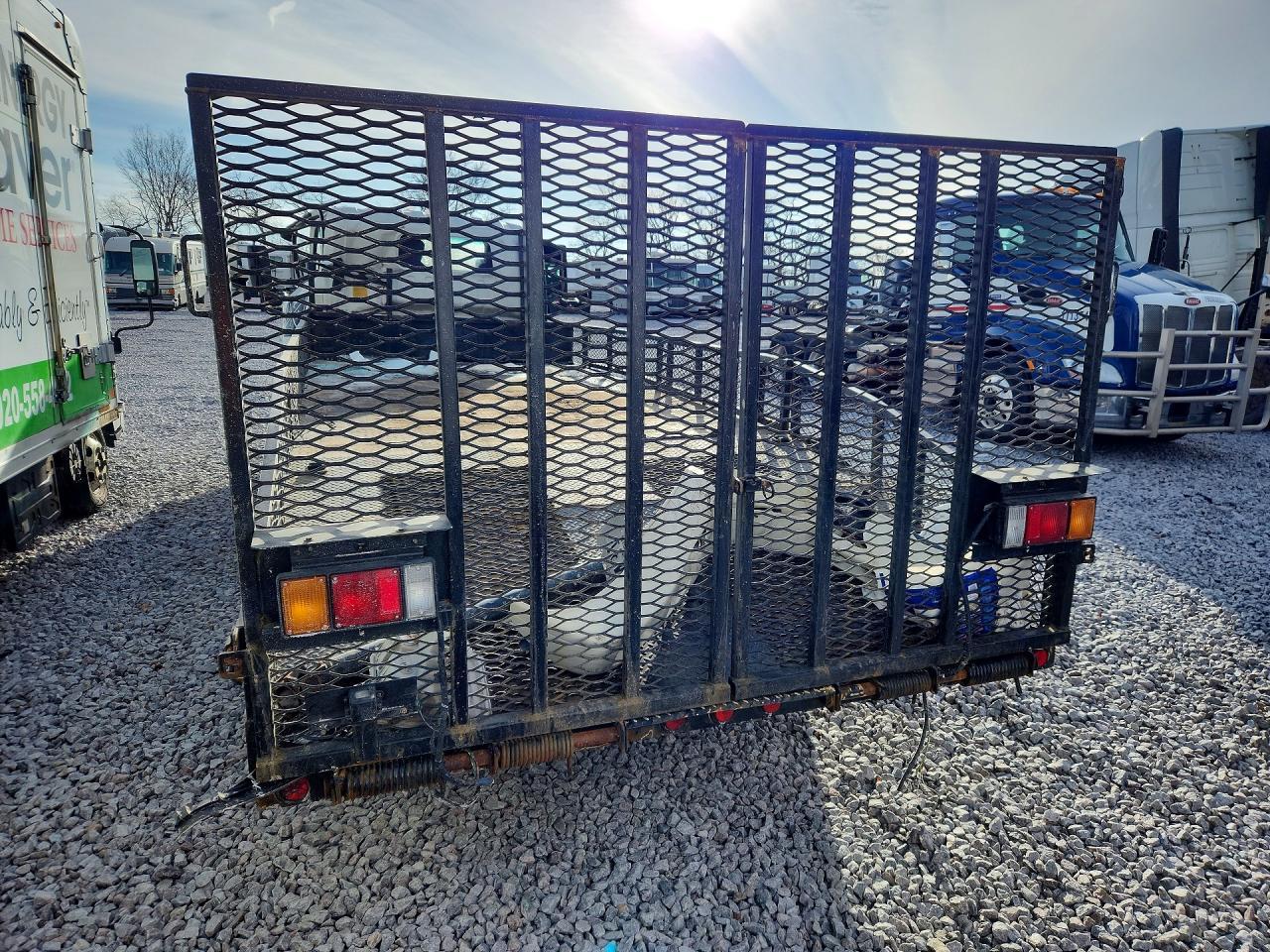 2023 Isuzu NPR HD