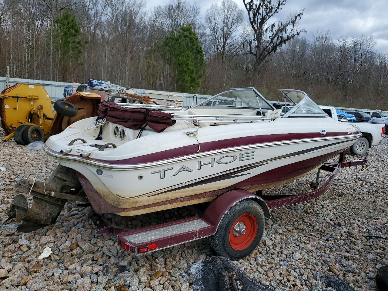 2010 Tracker Boat-Boat