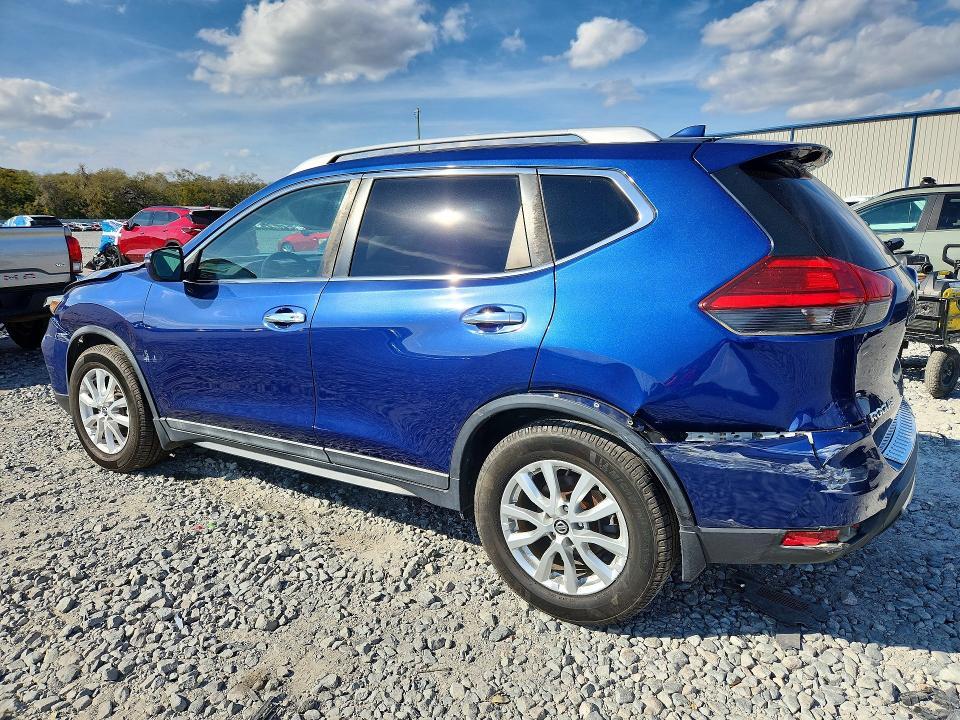 2017 Nissan Rogue sv