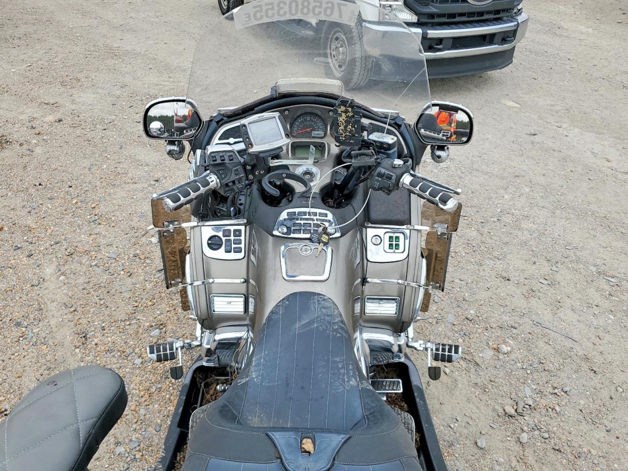 2004 Honda GL1800