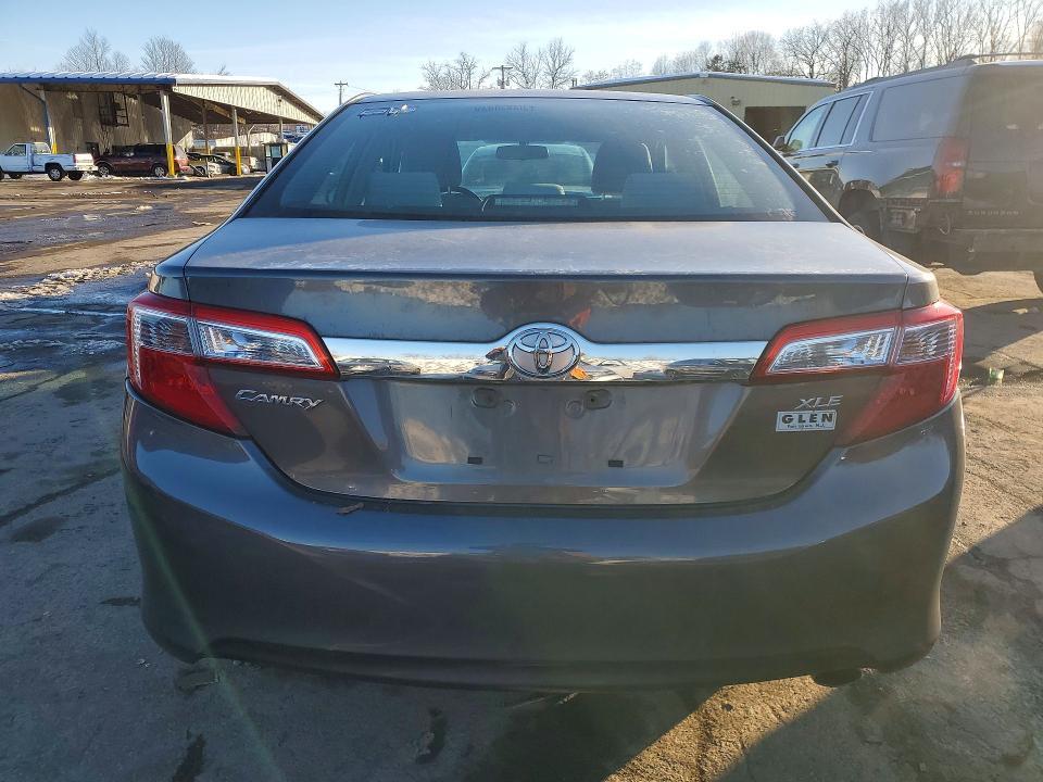 2014 Toyota Camry l