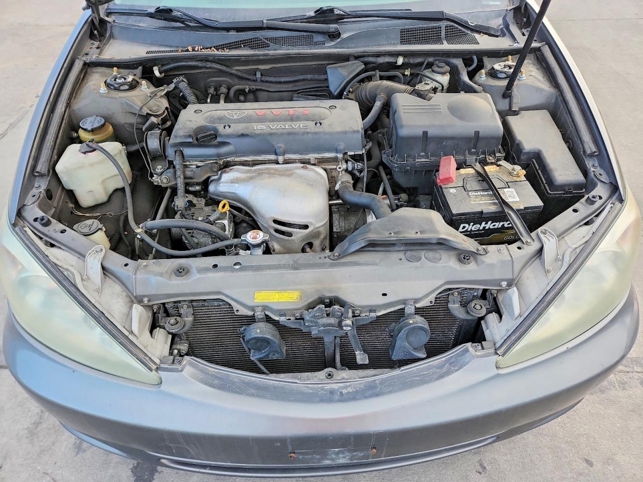 2003 Toyota Camry le