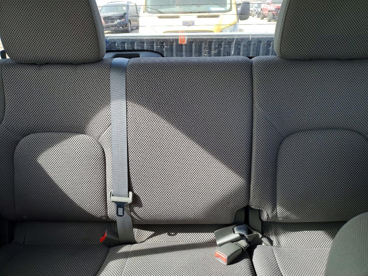 2013 Nissan Frontier s