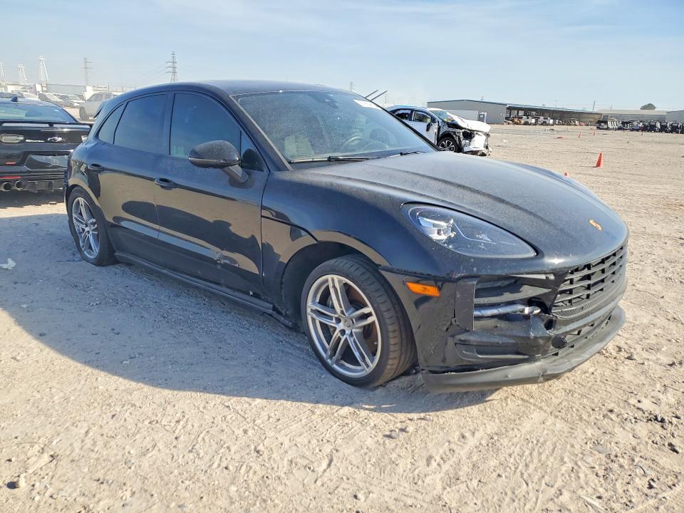 2021 Porsche Macan Base