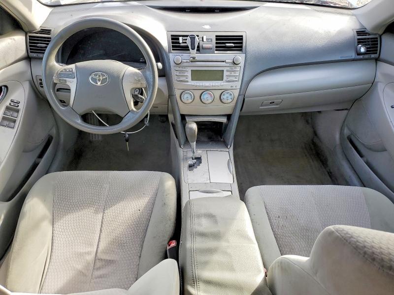 2011 Toyota Camry le
