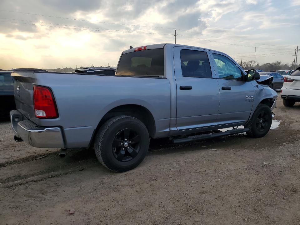2022 Dodge Ram 1500 Classic slt
