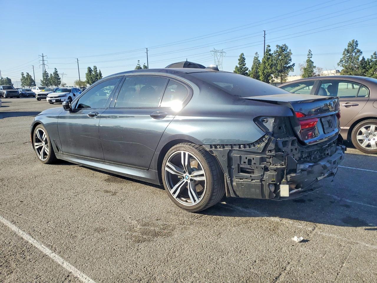 2018 BMW 740 i