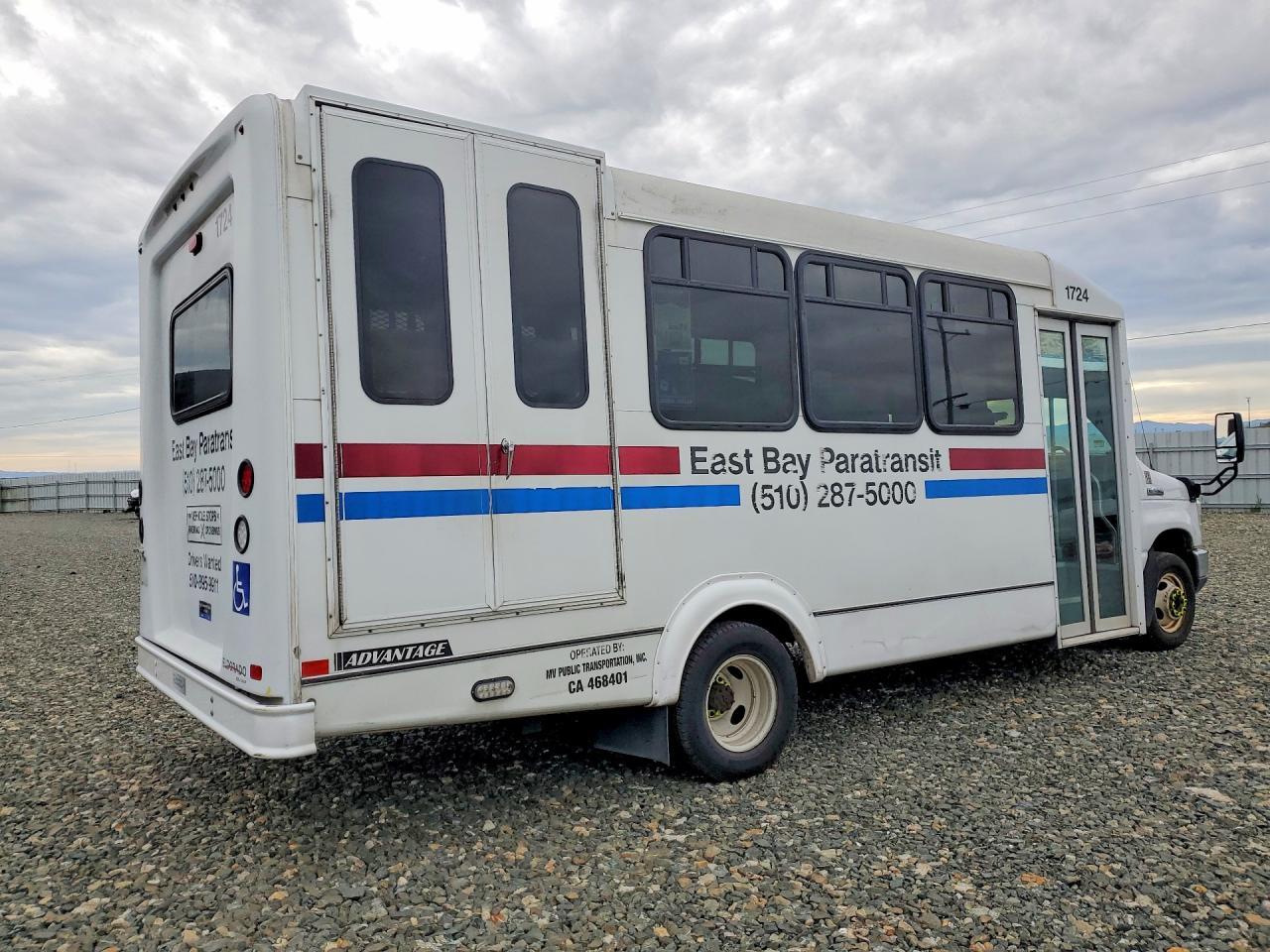 2017 Ford E450 Shuttle Bus