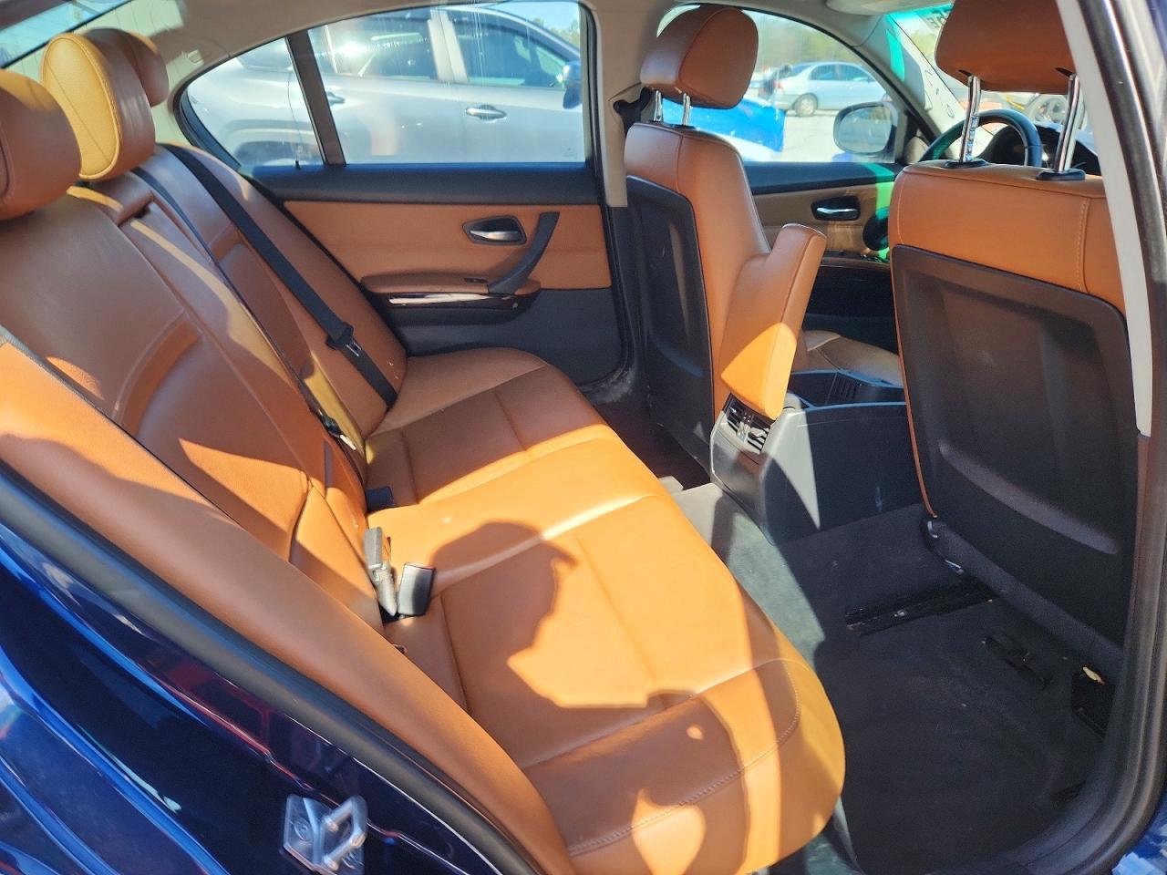 2011 BMW 328 i