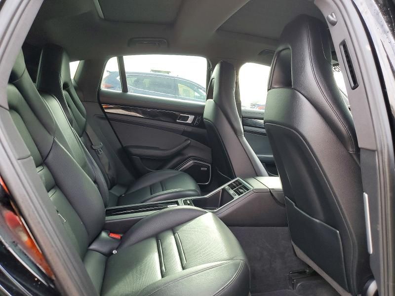 2019 Porsche Panamera Base