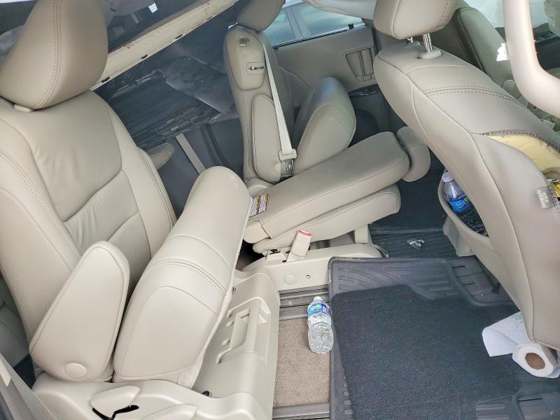 2018 Toyota Sienna xle
