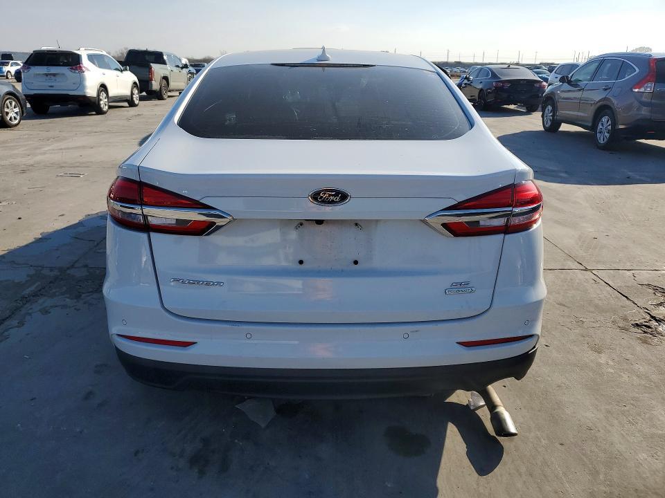 2019 Ford Fusion se
