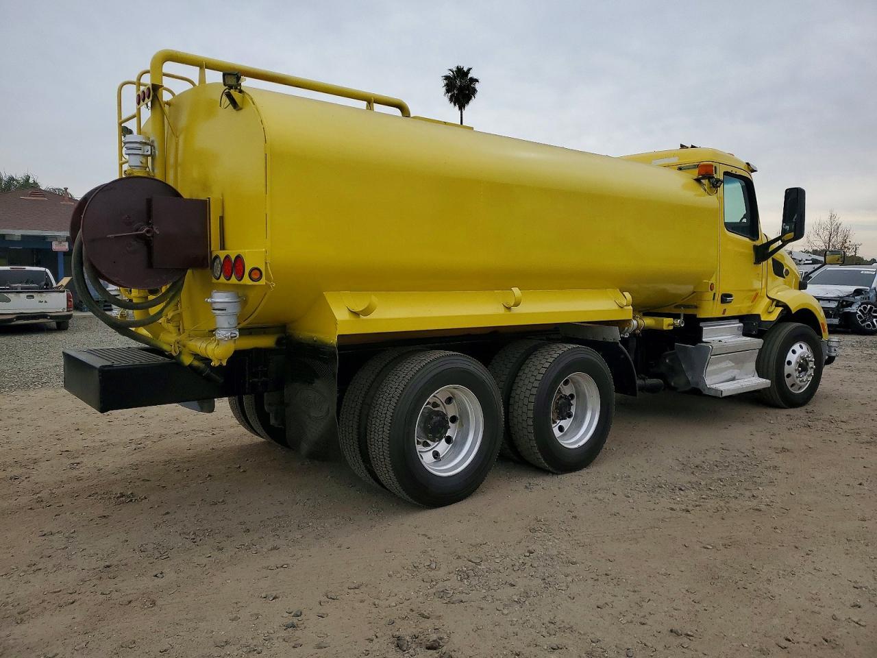 2021 Peterbilt 579