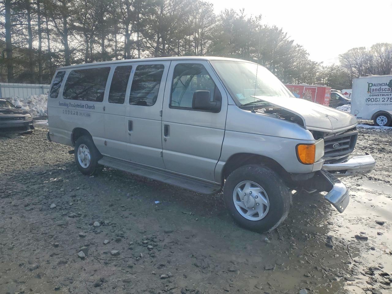2003 Ford Econoline E350 Super Duty Wagon