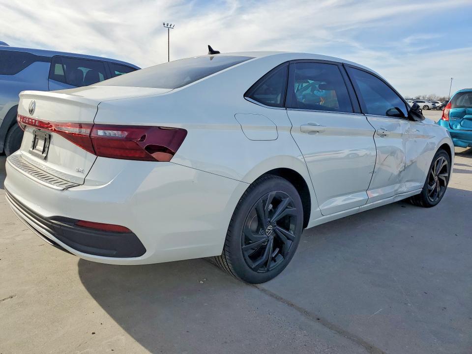 2025 Volkswagen Jetta se
