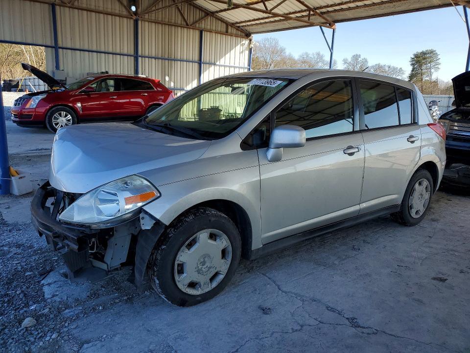 2012 Niss Versa s