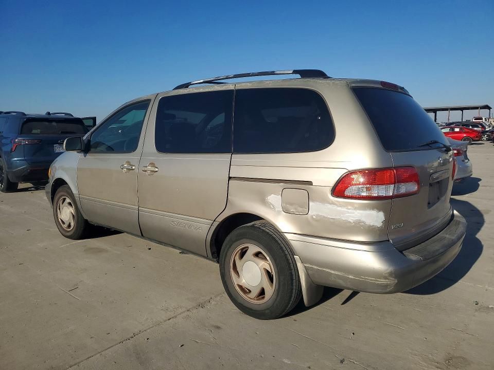2003 Toyota Sienna le
