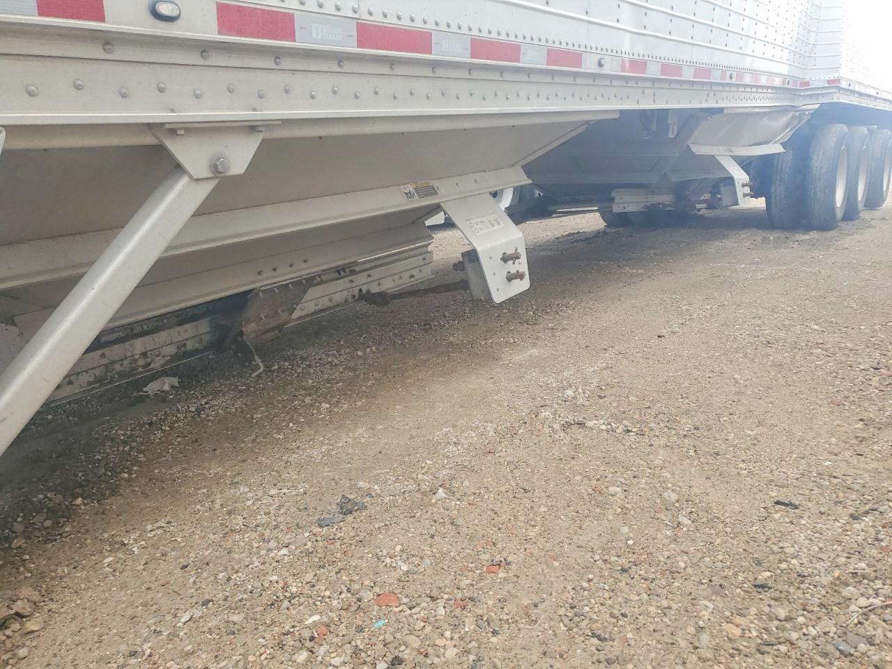 2023 Wilson Semi Trail-Grain Trailer