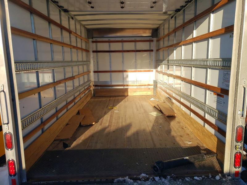2024 Isuzu NPR HD BOX Truck