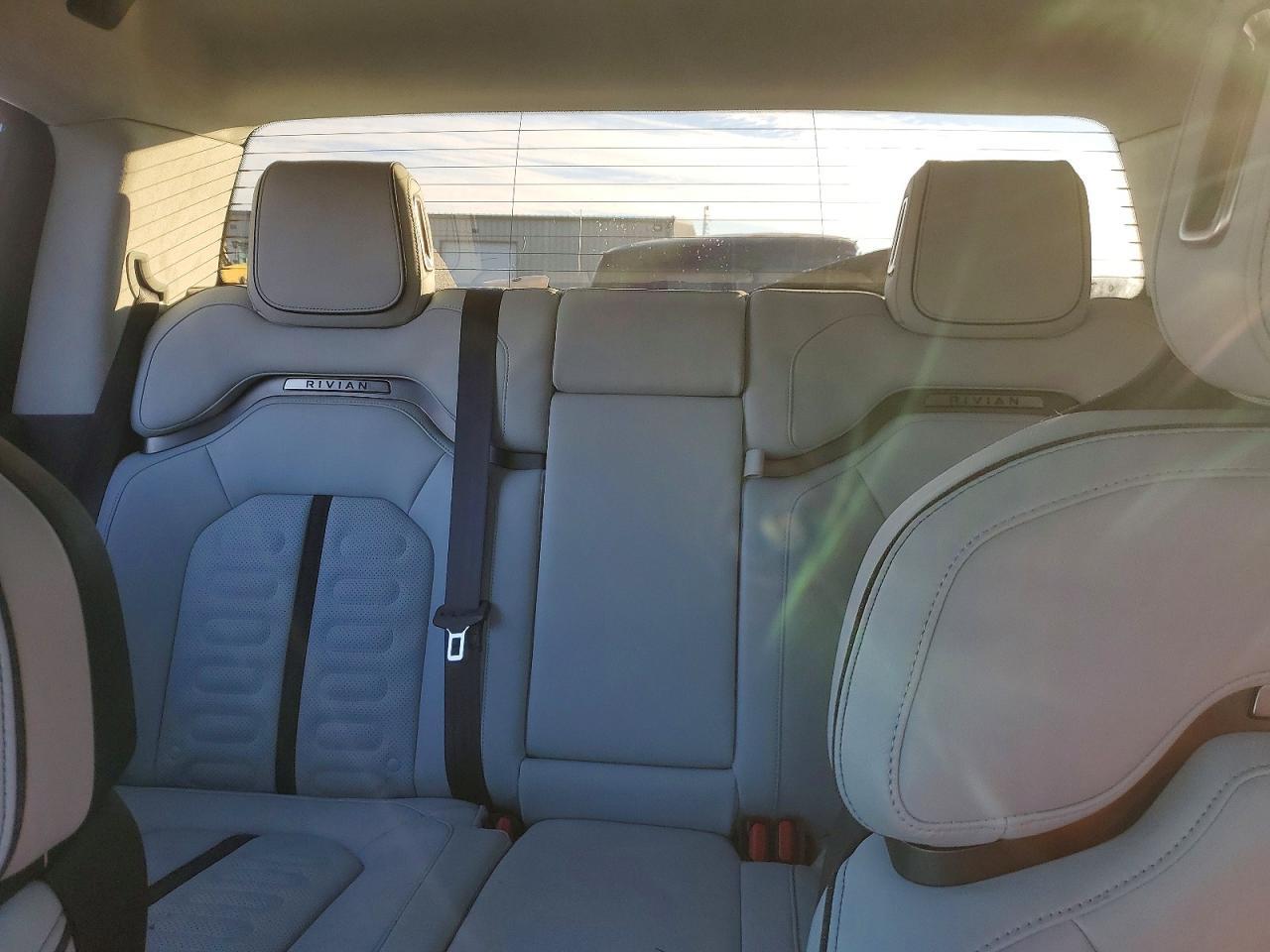 2022 Rivian R1T Adventure