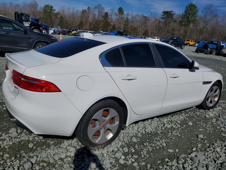 2017 Jaguar XE