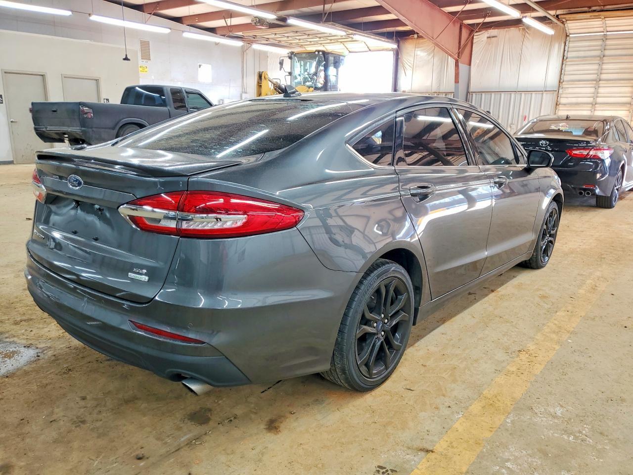 2019 Ford Fusion se