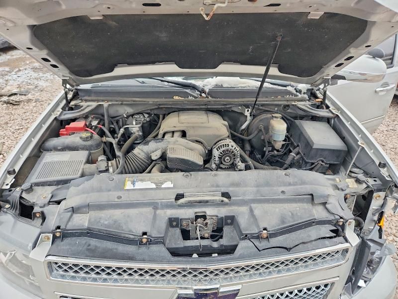 2011 Chevrolet Avalanche ls