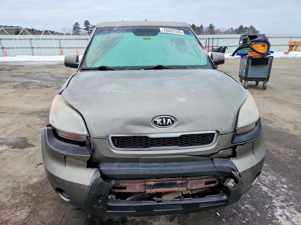 2011 KIA Soul +