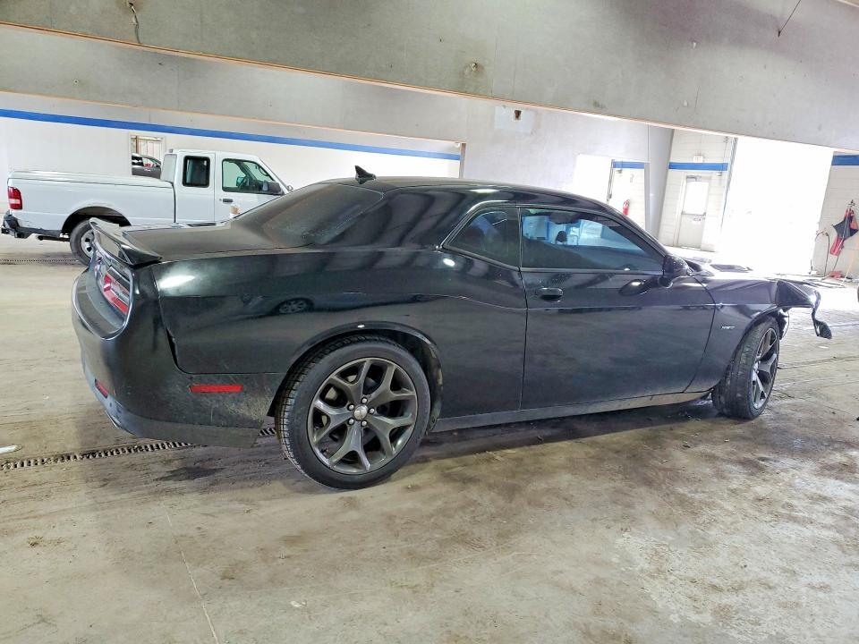 2015 Dodge Challenger sxt Plus
